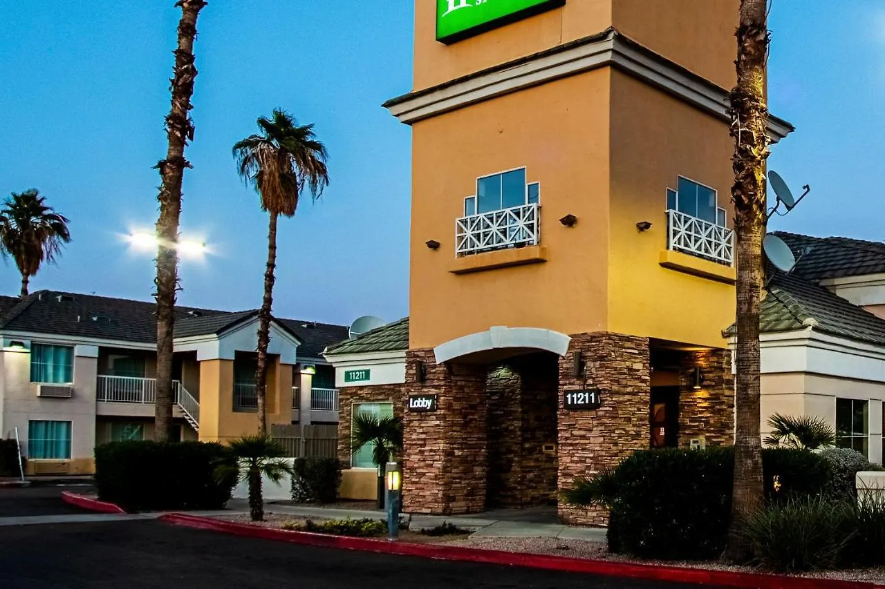 Hometowne Studios By Red Roof Phoenix - Black Canyon Highway