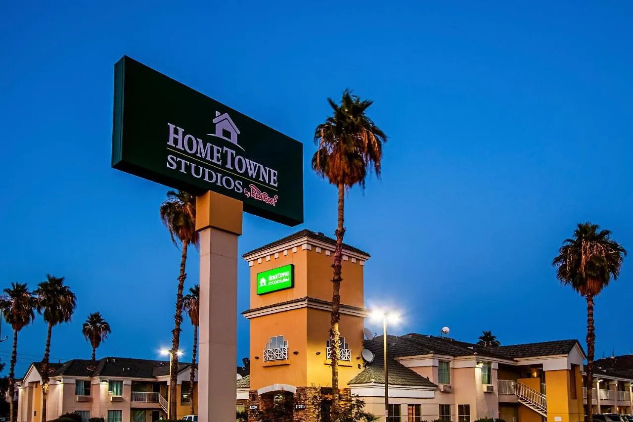 ** Motel Hometowne Studios By Red Roof Phoenix - Black Canyon Highway Estados Unidos